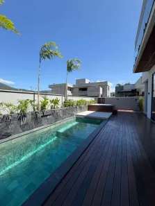 Casa com 4 Quartos à venda, 294m² no Santa Regina, Camboriú
