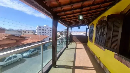 Casa com 3 Quartos para alugar, 245m² no Inconfidentes, Contagem