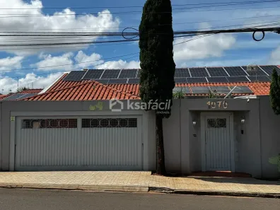 Casa com 4 Quartos à venda, 280m² no Jardim Autonomista, Campo Grande