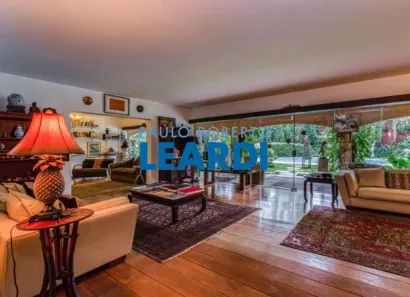Casa com 4 Quartos para alugar, 618m² no Cidade Jardim, São Paulo