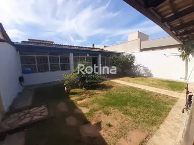 Casa com 3 Quartos à venda, 200m² no Dona Zulmira, Uberlândia
