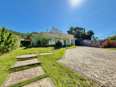 Casa com 3 Quartos para alugar, 421m² no Ponta de Baixo, São José