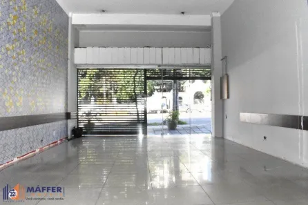 Ponto Comercial à venda, 218m² no Três Figueiras, Porto Alegre