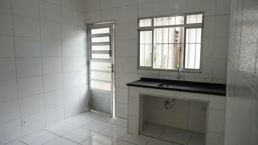 Casa com 2 Quartos para alugar, 70m² no Jardim Valéria, Guarulhos