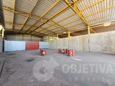 Galpão/Depósito/Armazém para alugar, 1000m² no Distrito Industrial, Uberlândia
