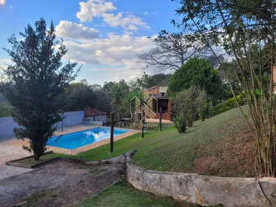 Fazenda/Sítio com 4 Quartos para venda ou aluguel, 200m² no Jardim Estância Brasil, Atibaia
