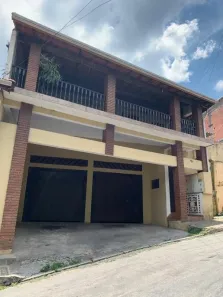 Imóvel Comercial com 7 Quartos à venda, 379m² no Três Montanhas, Osasco