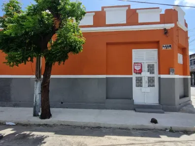 Casa com 1 Quarto para alugar, 40m² no José Bonifácio, Fortaleza