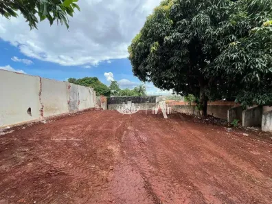 Lote/Terreno à venda, 332m² no Jardim Tókio, Londrina