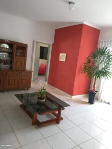 Casa com 3 Quartos à venda, 214m² no Jardim Everest, Presidente Prudente