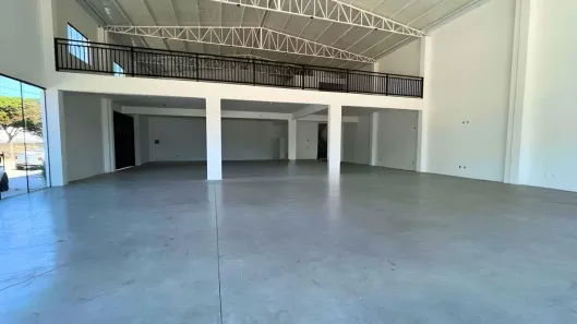 Galpão/Depósito/Armazém à venda, 582m² no Areias, Camboriú