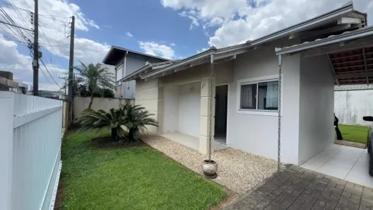 Casa com 3 Quartos à venda, 80m² no Vila Nova, Joinville