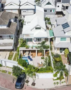 Casa com 4 Quartos para venda ou aluguel, 241m² no Recreio dos Bandeirantes, Rio de Janeiro