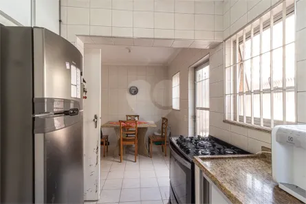 Sobrado com 4 Quartos à venda, 300m² no Vila Ipojuca, São Paulo