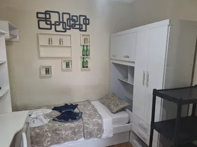 Casa com 1 Quarto para alugar, 20m² no Centro, Jacareí