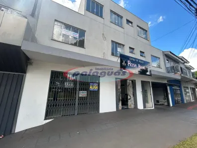 Ponto Comercial com 3 Quartos para alugar, 100m² no Zona 08, Maringá