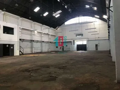 Galpão/Depósito/Armazém para venda ou aluguel, 1200m² no Ramos, Rio de Janeiro