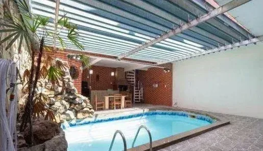 Sobrado com 4 Quartos à venda, 342m² no Vila Nivi, São Paulo