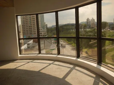 Prédio Comercial para alugar, 6500m² no Bethaville I, Barueri