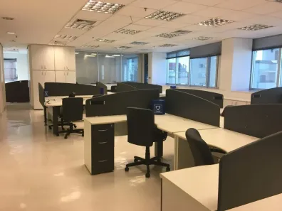 Sala Comercial com 3 Quartos para alugar, 190m² no Itaim Bibi, São Paulo