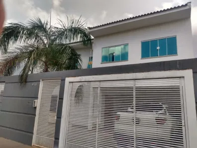 Sobrado com 3 Quartos à venda, 245m² no Jardim Alvorada, Cambé