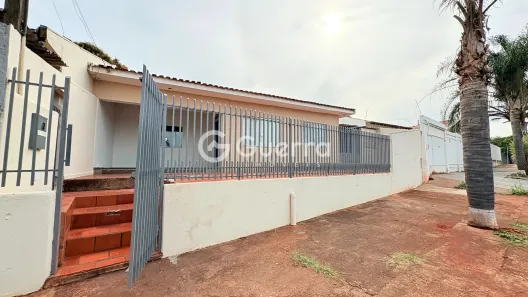 Casa com 3 Quartos para alugar, 105m² no Jardim Universo, Maringá