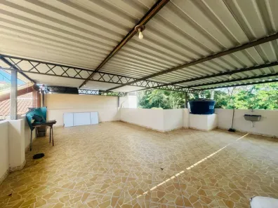 Casa com 4 Quartos à venda, 216m² no Carlos Chagas, Juiz de Fora