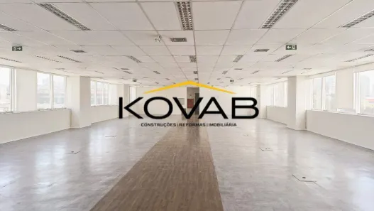 Sala Comercial para alugar, 457m² no Vila Gertrudes, São Paulo