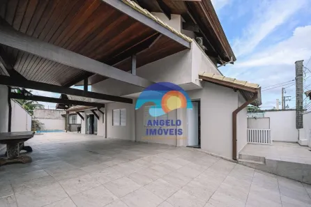 Sobrado com 3 Quartos à venda, 180m² no Bal Stella Maris, Peruíbe