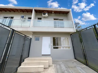 Sobrado com 2 Quartos à venda, 71m² no Santa Isabel, Viamão