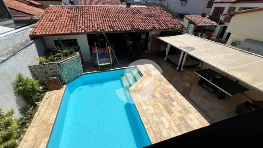 Casa com 4 Quartos à venda, 254m² no Piratininga, Niterói