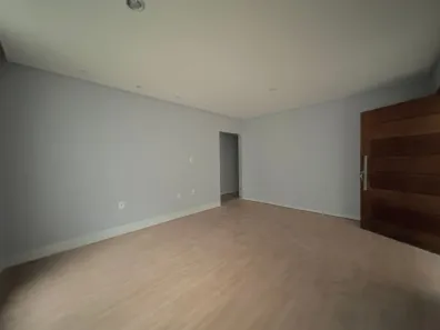 Casa com 3 Quartos para alugar, 100m² no Serra Centro, Serra