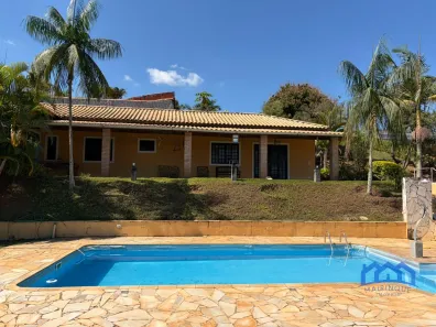 Fazenda/Sítio com 4 Quartos à venda, 1000m² no , Mairinque