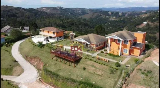 Imóvel Comercial com 8 Quartos à venda, 450m² no Colinas Capivari, Campos do Jordão