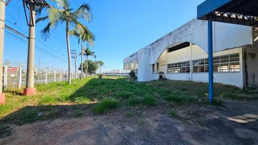 Sala Comercial para alugar, 9000m² no Jardim das Colinas, São José dos Campos