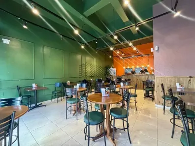 Ponto Comercial à venda, 75m² no Centro, Curitiba