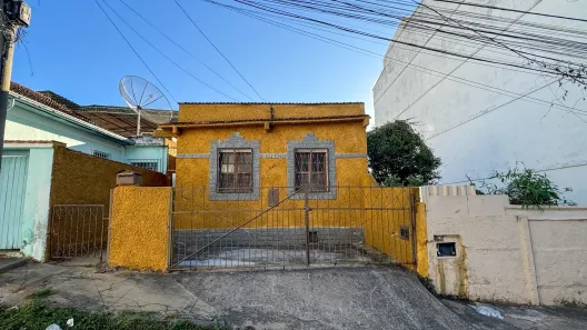 Casa com 2 Quartos para alugar, 42m² no Boa Vista, Juiz de Fora