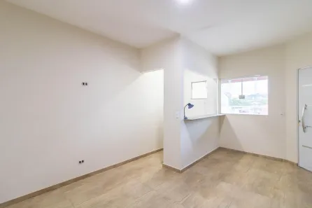Casa com 2 Quartos para alugar, 80m² no Jardim Adriana, Guarulhos