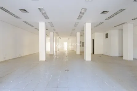 Ponto Comercial para alugar, 313m² no Navegantes, Porto Alegre