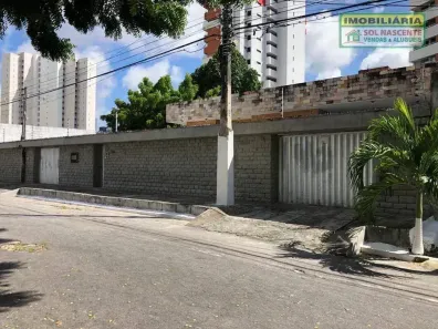Casa com 6 Quartos à venda, 256m² no Engenheiro Luciano Cavalcante, Fortaleza