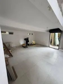 Ponto Comercial para alugar, 100m² no Estufa I, Ubatuba