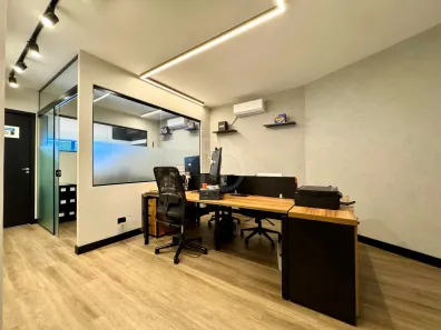 Sala Comercial à venda, 33m² no Centro, Curitiba