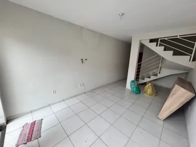 Casa com 2 Quartos para alugar, 64m² no Bom Jesus, Contagem