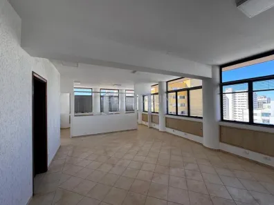 Sala Comercial para alugar, 120m² no Centro, Londrina
