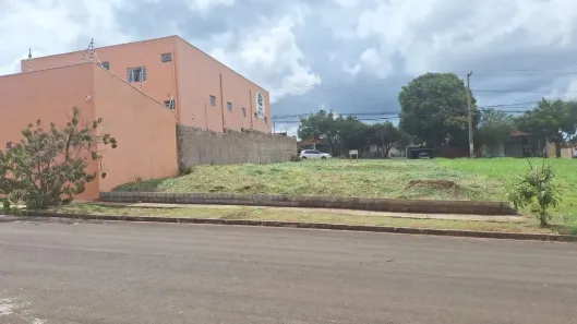 Lote/Terreno à venda, 510m² no Residencial Ravena, Araraquara