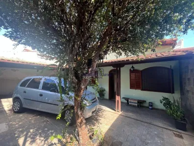 Casa com 5 Quartos à venda, 150m² no Conjunto Lagoa, Belo Horizonte