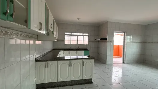 Sobrado com 5 Quartos para alugar, 350m² no Chácara Jafet, Mogi das Cruzes
