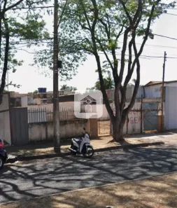 Lote/Terreno à venda, 484m² no Pacaembu, Uberlândia