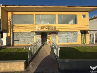 Ponto Comercial para alugar, 135m² no Orleans, Curitiba