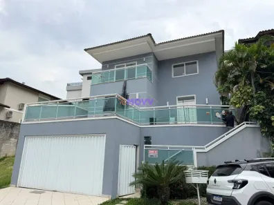 Casa de Condomínio com 4 Quartos à venda, 300m² no Maria Paula, São Gonçalo